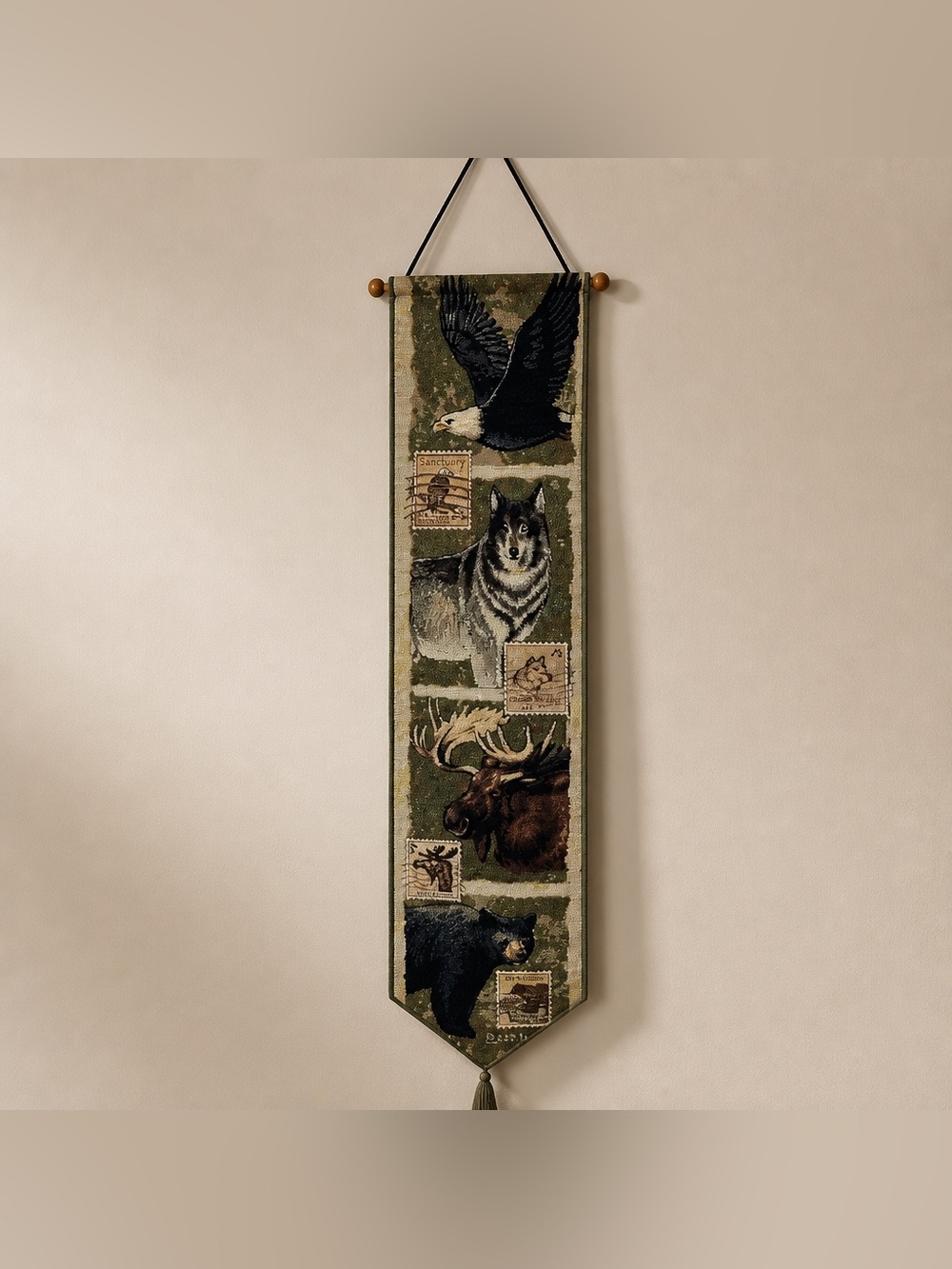 The Great Outdoors 41 inch long by 8 1/2 Inch wide Wildlife Wall Covering